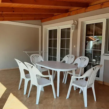 Apartamento 4 Feroehelyes